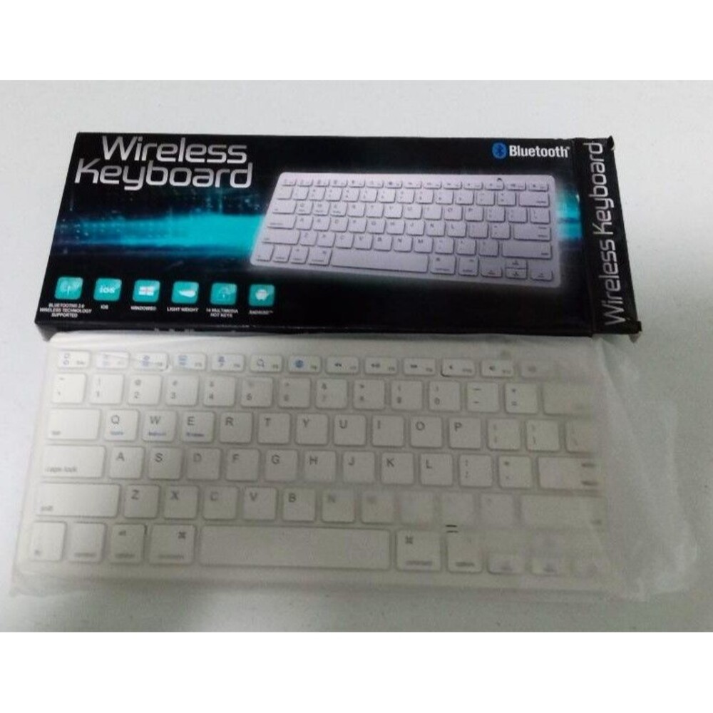Keyboards: Lot Of Seven – Bluetooth, Wireless & Wired – Open Box & Used - Tested - Picture 2 of 7